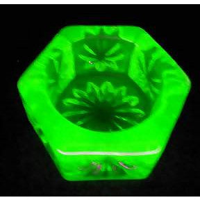 Set of 4 Salt Cellars - Vaseline Hexagonal Open Salt Cellar COPPER MOUNTAIN HARDWARE